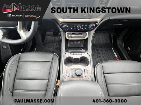 Used 2023 GMC Acadia Denali w/ Denali Ultimate Package AWD/4WD image 17