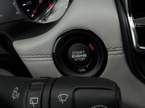 Used 2025 Jeep Compass Limited AWD/4WD image 29