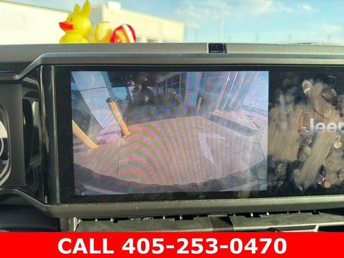 Used 2026 Jeep Wrangler Unlimited Rubicon AWD/4WD image 11