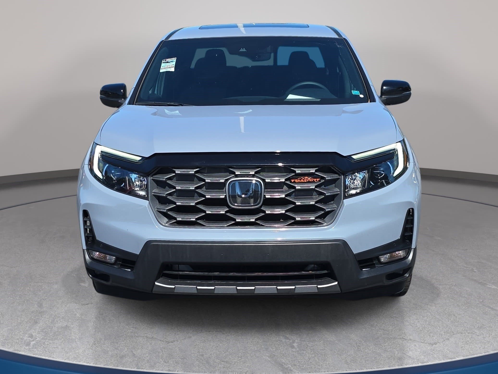 Used 2025 Honda Ridgeline TrailSport image 2