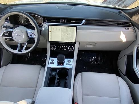 New 2025 Jaguar F-PACE R-Dynamic S image 14