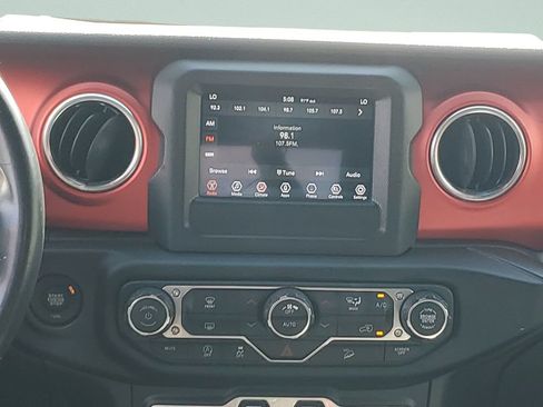 Used 2021 Jeep Wrangler Unlimited Rubicon AWD/4WD image 12