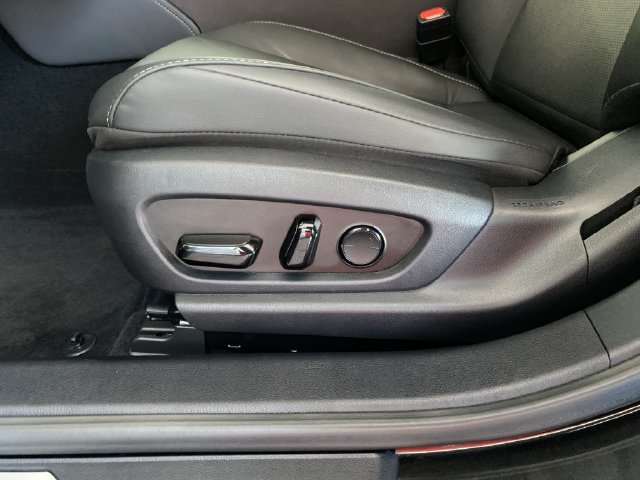 Used 2025 Lexus ES 300h w/ Premium Package FWD image 22