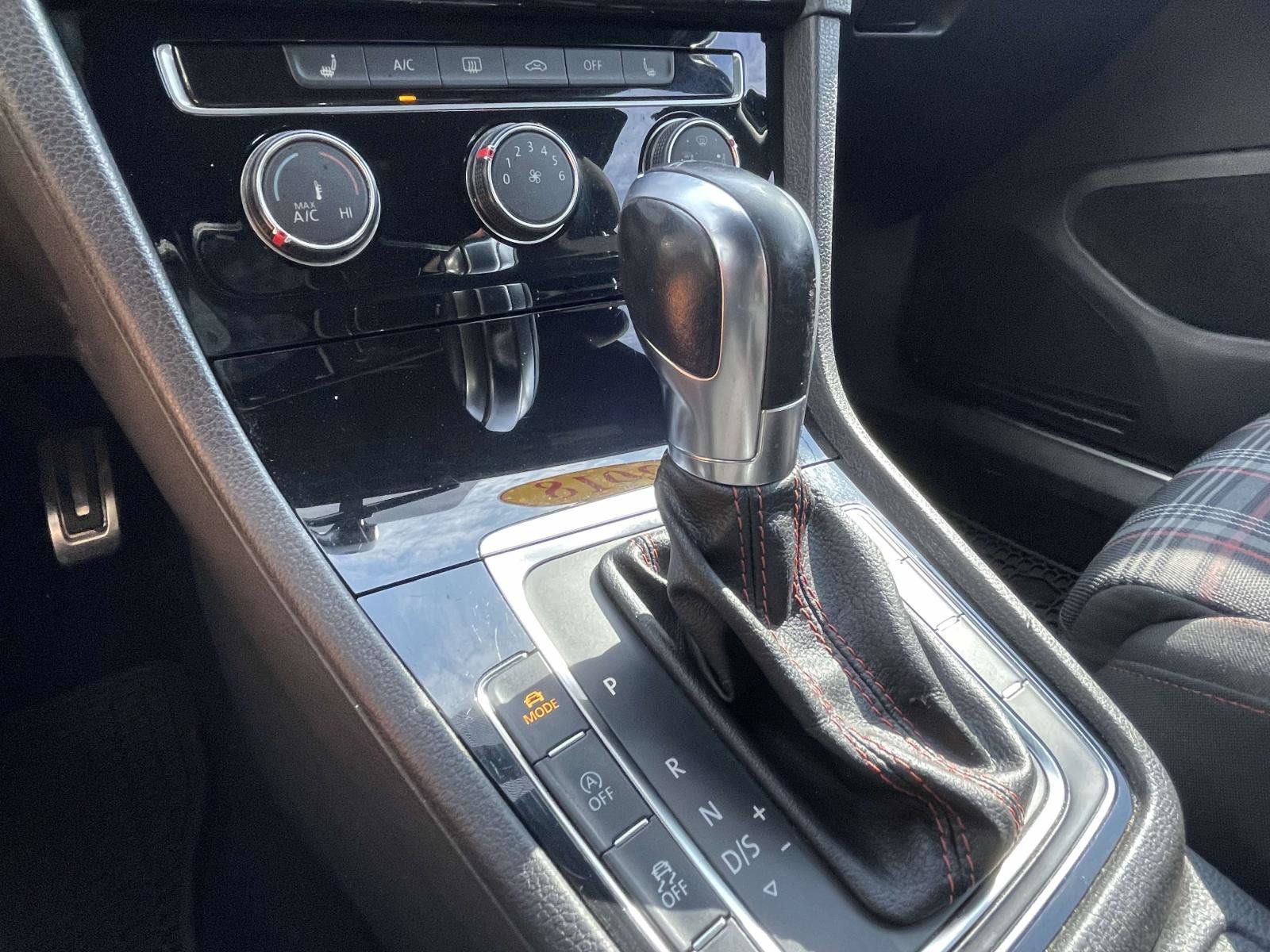 Used 2018 Volkswagen GTI S FWD image 31