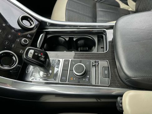 Used 2019 Land Rover Range Rover Sport Autobiography image 24