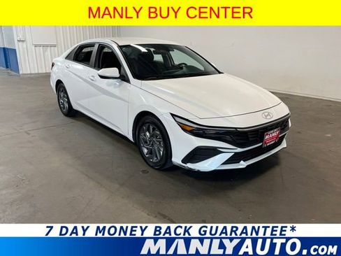 Used 2024 Hyundai Elantra SEL FWD image 1