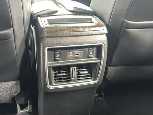 Used 2019 Nissan Murano Platinum image 38