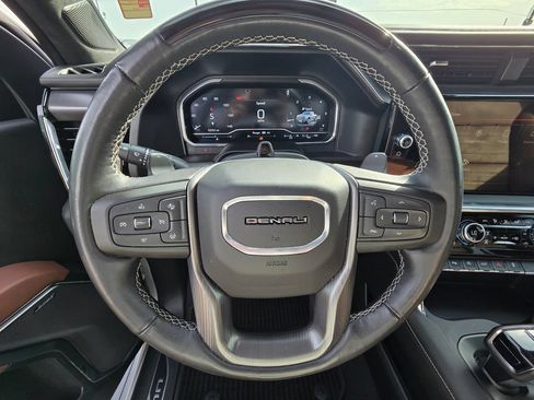 Used 2025 GMC Sierra 1500 Denali Ultimate AWD/4WD image 13