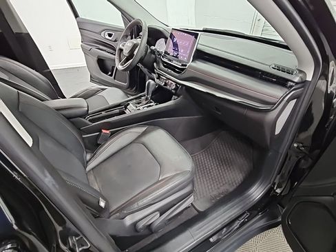 Used 2022 Jeep Compass Trailhawk image 35