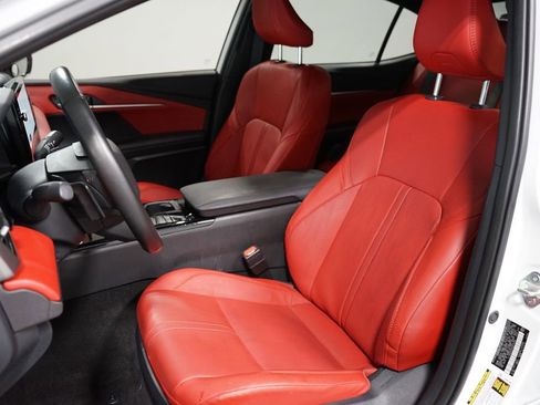 Used 2025 Toyota Camry XSE image 6