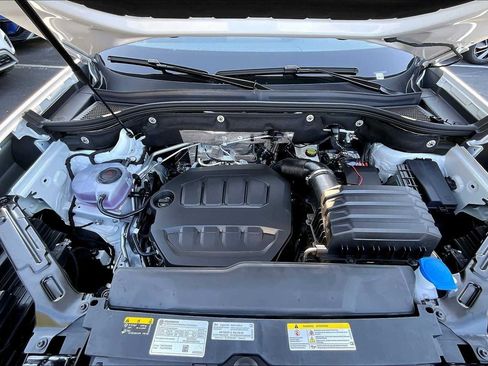 New 2026 Volkswagen Atlas Cross Sport SE FWD image 16