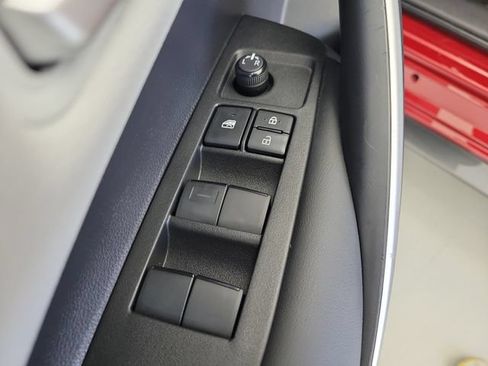 Used 2022 Toyota Corolla SE FWD image 21