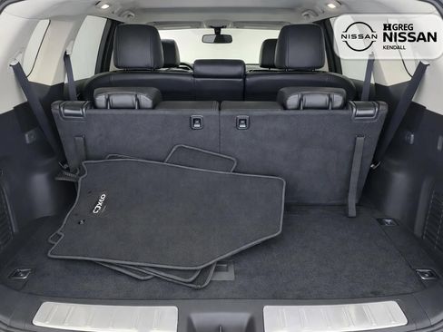 Used 2017 INFINITI QX60 Luxe w/ Premium Plus Package AWD/4WD image 10