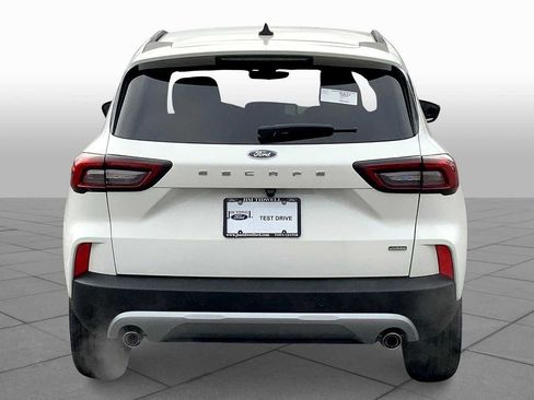 New 2025 Ford Escape SE image 4