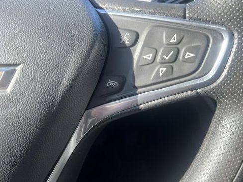 Used 2022 Chevrolet Equinox LS w/ LS Convenience Package image 28