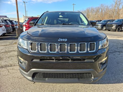 Used 2020 Jeep Compass Latitude w/ Cold Weather Group image 3