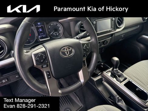 Used 2018 Toyota Tacoma SR5 image 22