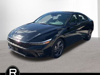 Certified 2025 Hyundai Elantra SEL