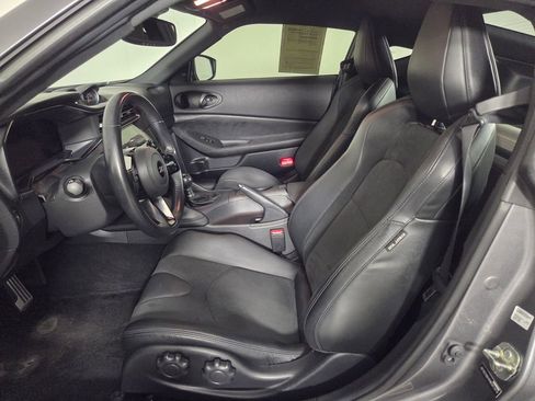 Used 2024 Nissan Z Performance w/ Floor Mat Package RWD image 10