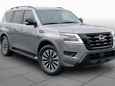 Used 2022 Nissan Armada SL w/ Midnight Edition Package RWD image 3