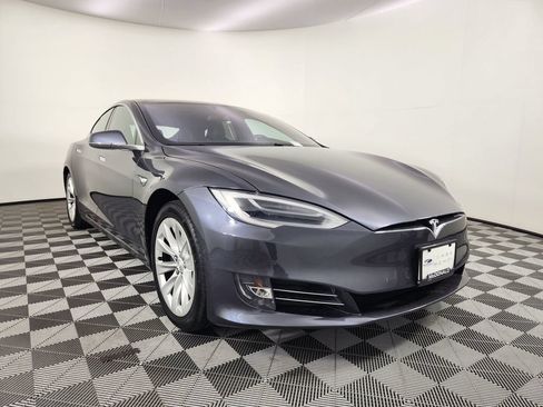 Used 2019 Tesla Model S Long Range AWD/4WD image 7