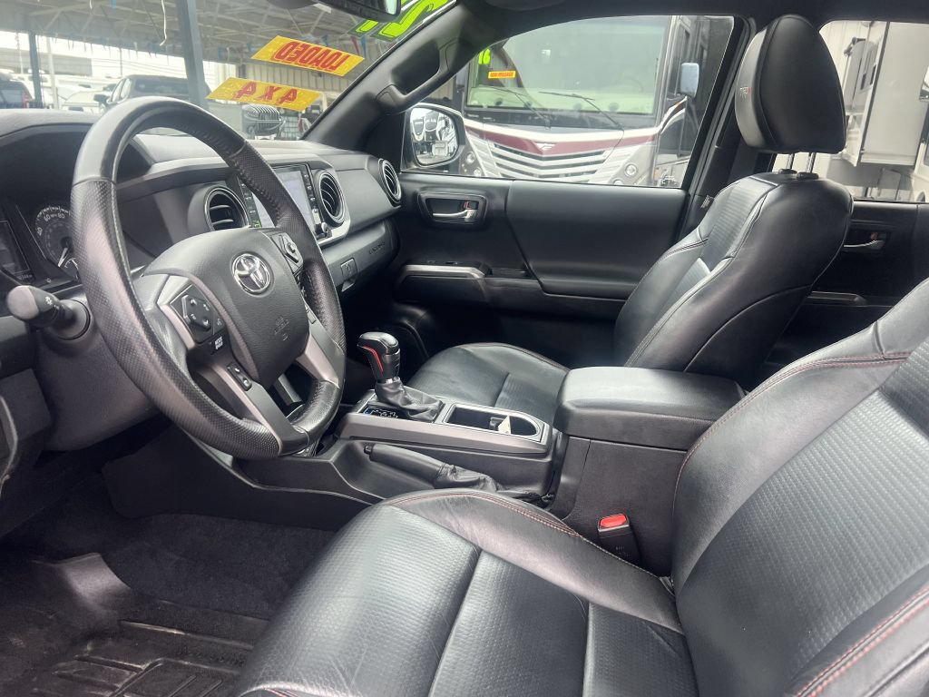 Used 2021 Toyota Tacoma TRD Pro AWD/4WD image 29