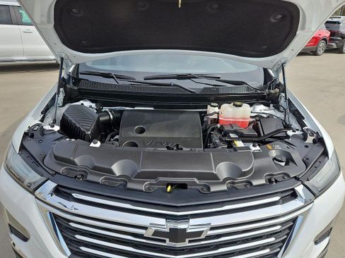 Used 2023 Chevrolet Traverse LT FWD image 29