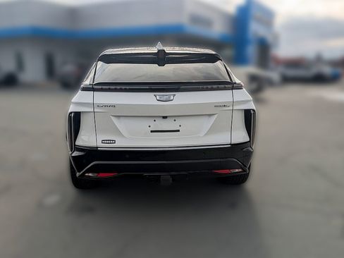 Certified 2025 Cadillac Lyriq Luxury image 6