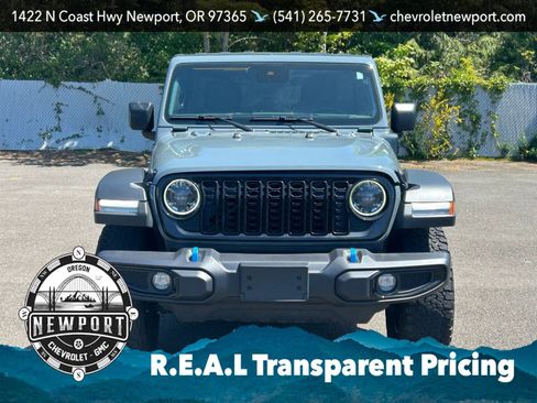 Used 2024 Jeep Wrangler Unlimited AWD/4WD image 2