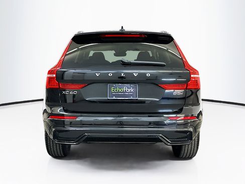 Used 2025 Volvo XC60 B5 Plus image 7