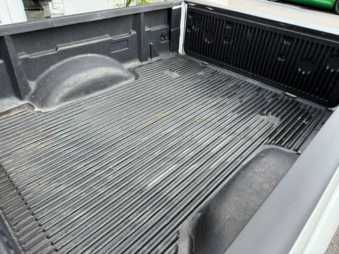 Used 2019 Nissan Frontier S image 14