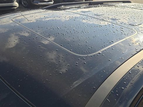 Used 2019 Chevrolet Traverse Premier w/ Redline Edition image 6