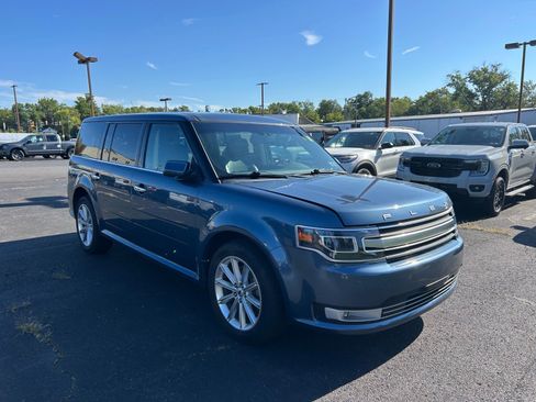 Used 2019 Ford Flex Limited AWD/4WD image 3