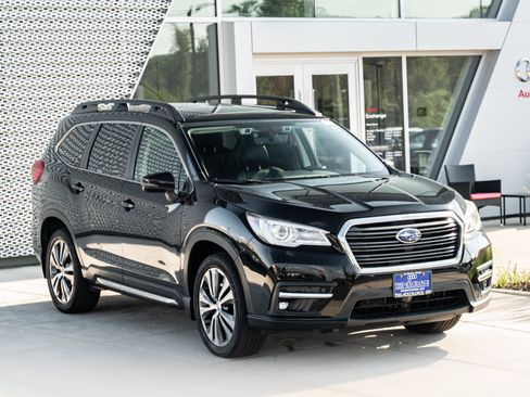 Used 2019 Subaru Ascent Limited w/ Popular Package #2A AWD/4WD image 2