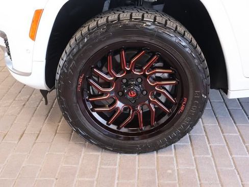 Used 2023 Jeep Grand Cherokee L Summit w/ Advanced Protech Group IV RWD image 10