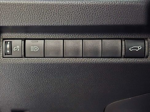 Certified 2024 Toyota RAV4 SE AWD/4WD image 18