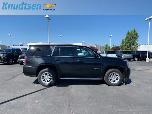 Used 2017 GMC Yukon SLE w/ HD Trailering Package AWD/4WD image 8