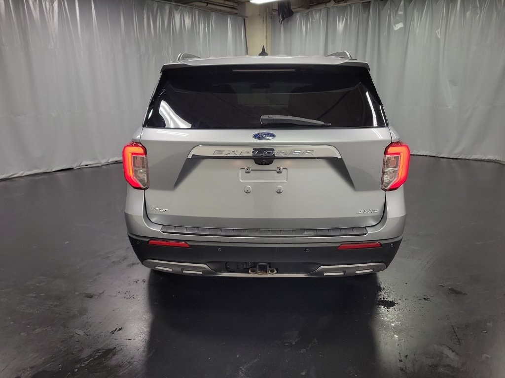 Used 2022 Ford Explorer XLT w/ Equipment Group 202A AWD/4WD image 7
