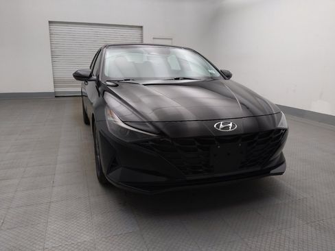 Used 2022 Hyundai Elantra SEL w/ Convenience Package FWD image 14