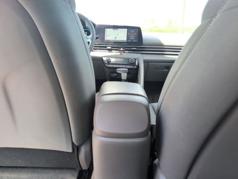 Used 2023 Hyundai Elantra SEL w/ Convenience Package image 30