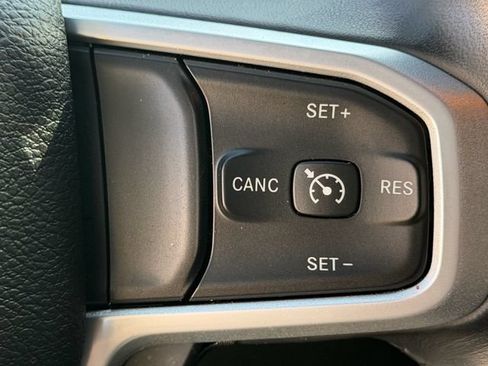 Used 2023 RAM 1500 Big Horn AWD/4WD image 23
