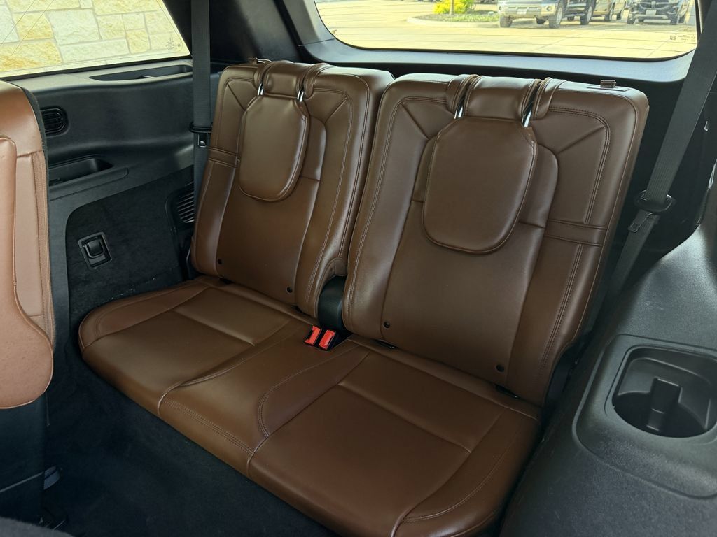 Used 2023 Lincoln Aviator Reserve w/ Equipment Group 201A RWD image 28