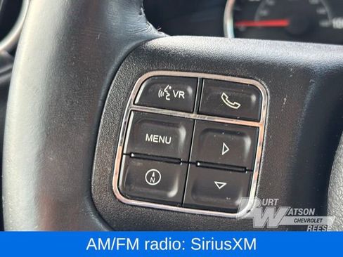 Used 2018 Jeep Wrangler Unlimited Sahara w/ Connectivity Group image 25