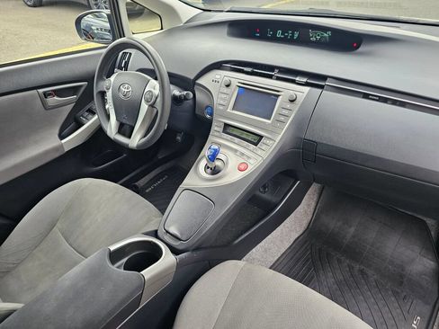 Used 2013 Toyota Prius Two FWD image 28