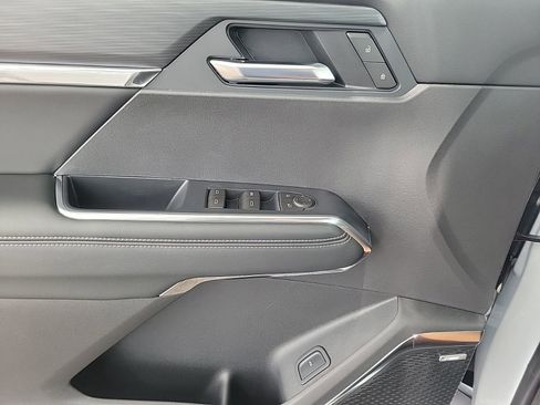 New 2026 GMC Acadia Elevation w/ Elevation Premium Package FWD image 15