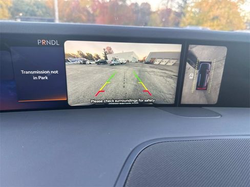 Used 2024 Lincoln Nautilus Premier w/ Jet Appearance Package image 22