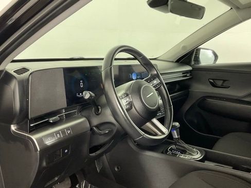 Used 2024 Hyundai Kona SEL image 12