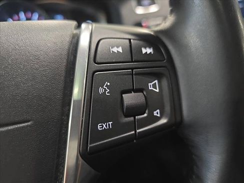 Used 2016 Volvo V60 T5 Cross Country AWD/4WD image 17
