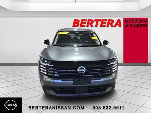 Used 2026 Nissan Kicks SV image 3