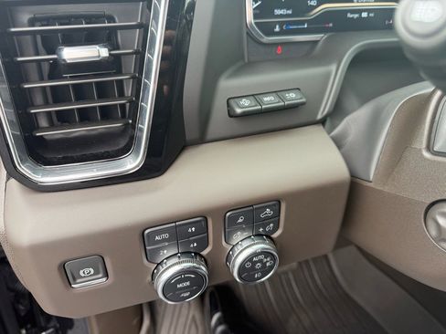 Used 2025 GMC Sierra 1500 Denali w/ Denali Reserve Package image 20